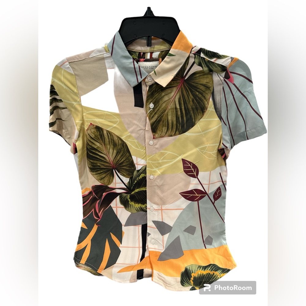 NWT Boys Tropical Graphics Button Up Shirts - Tan Multi Boys Size 9/10‎